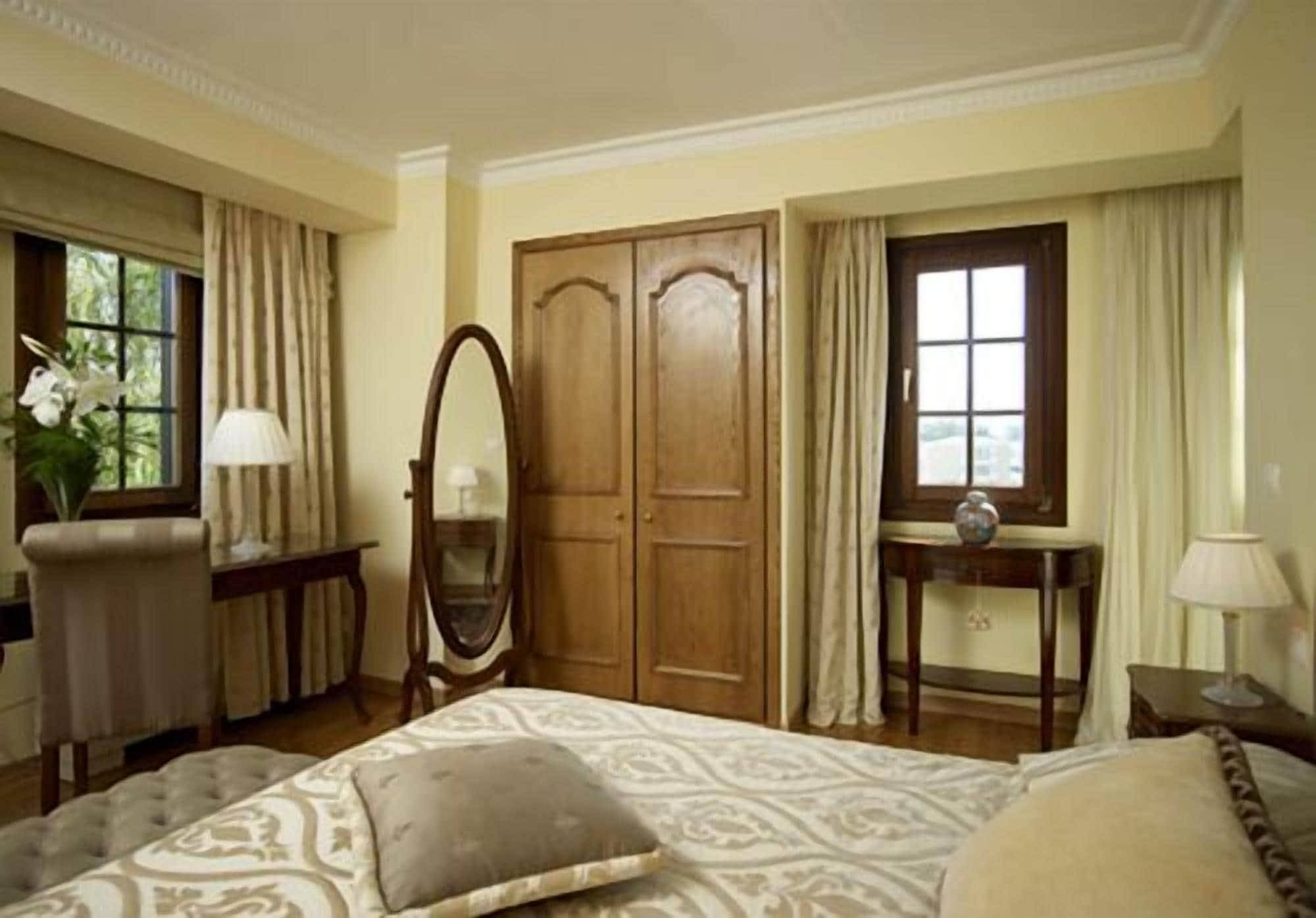 Hotel Du Lac Congress Center & Spa Ioannina Extérieur photo