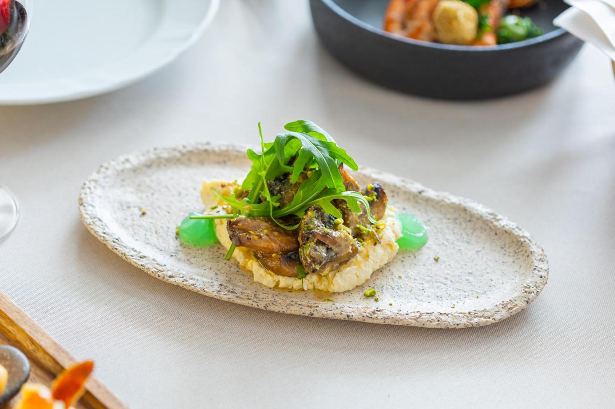 Hotel Du Lac Congress Center & Spa Ioannina Extérieur photo Aubergine with tahini