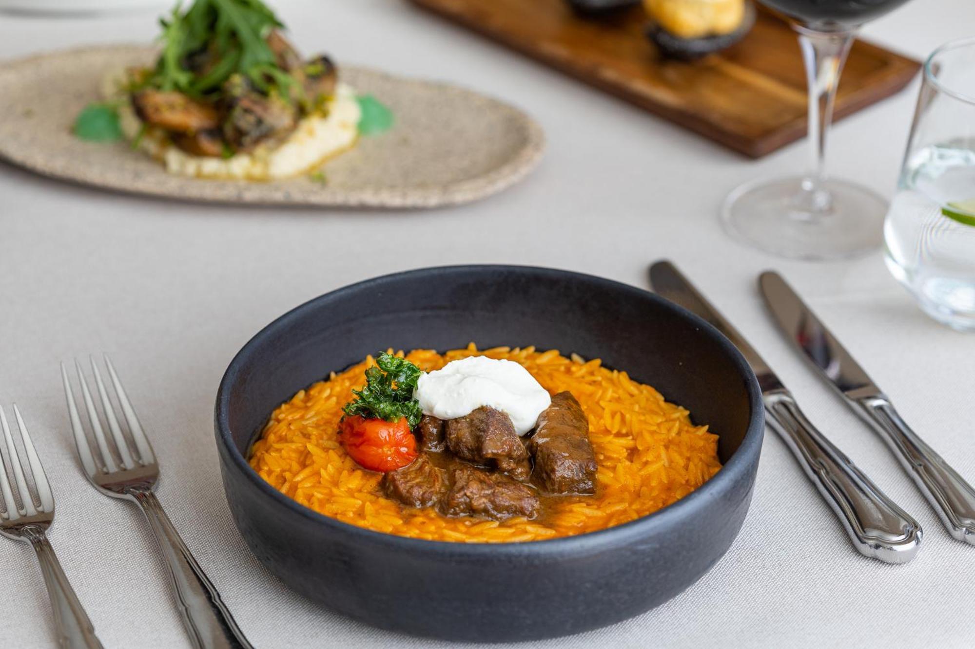 Hotel Du Lac Congress Center & Spa Ioannina Extérieur photo A plate of couscous
