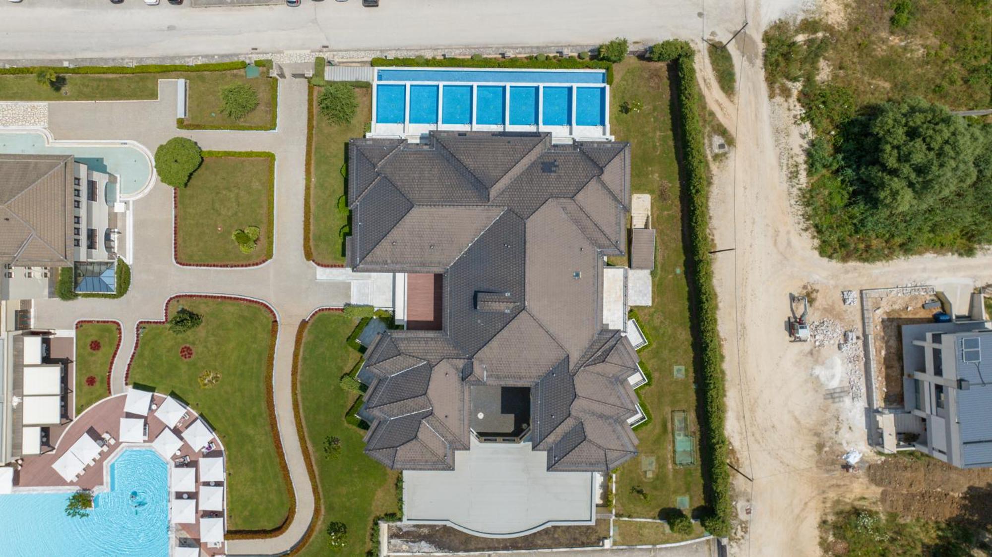 Hotel Du Lac Congress Center & Spa Ioannina Extérieur photo Aerial view of the house